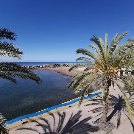 Charming In Calheta Beach - Esmeralda * Calheta (Madeira)