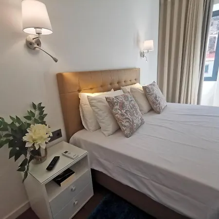 Charming In Calheta Beach - Esmeralda Appartement *