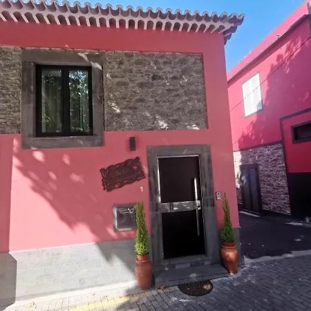 Charming In Calheta Beach - Esmeralda * Calheta (Madeira)
