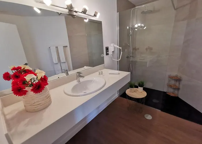 Charming In Calheta Beach - Esmeralda Apartment Calheta (Madeira)