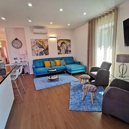 Charming In Calheta Beach - Esmeralda *