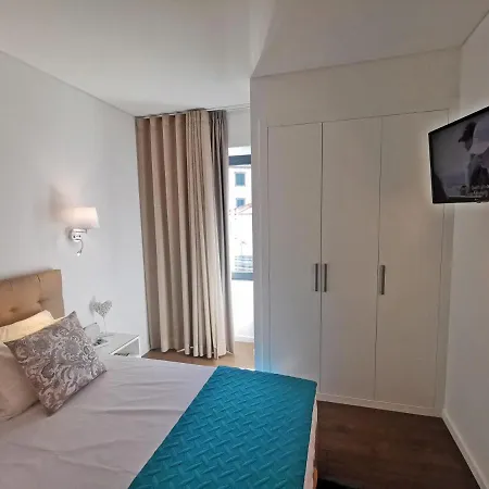 Charming In Calheta Beach - Esmeralda