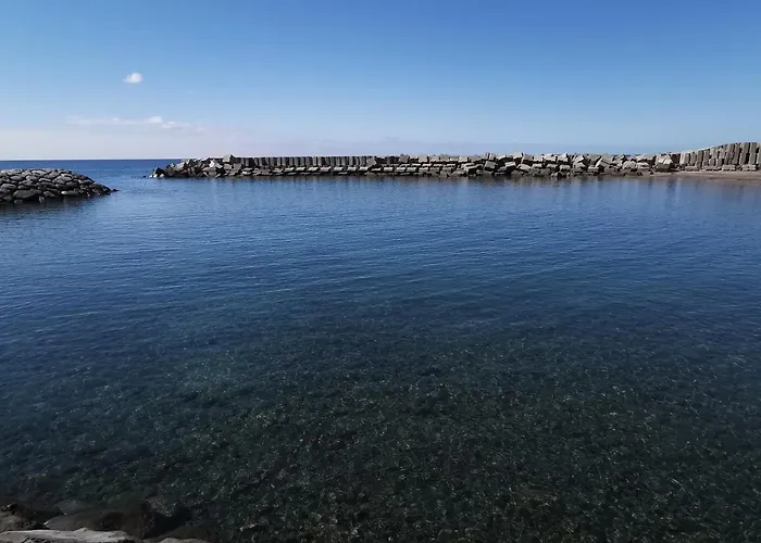 Charming In Calheta Beach - Esmeralda Lägenhet