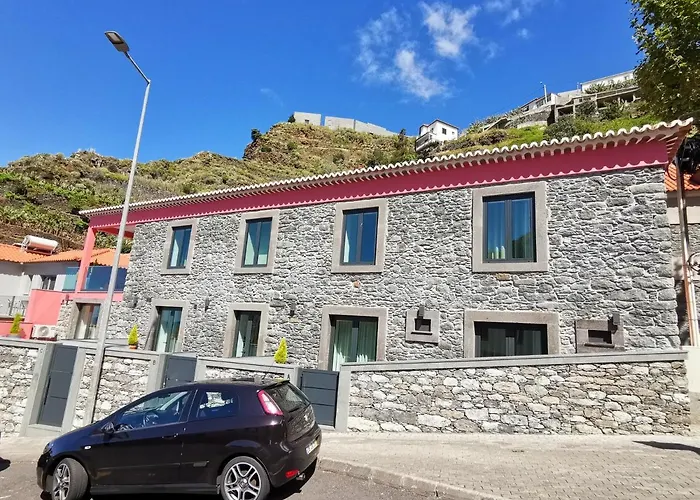 Charming In Calheta Beach - Esmeralda Lägenhet *