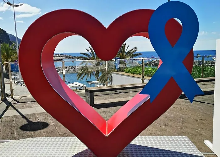 Charming In Calheta Beach - Esmeralda Appartement *