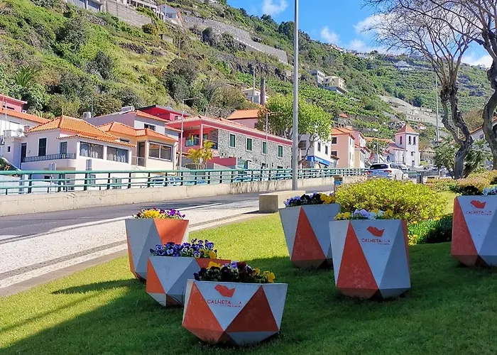 Charming In Calheta Beach - Esmeralda Lägenhet