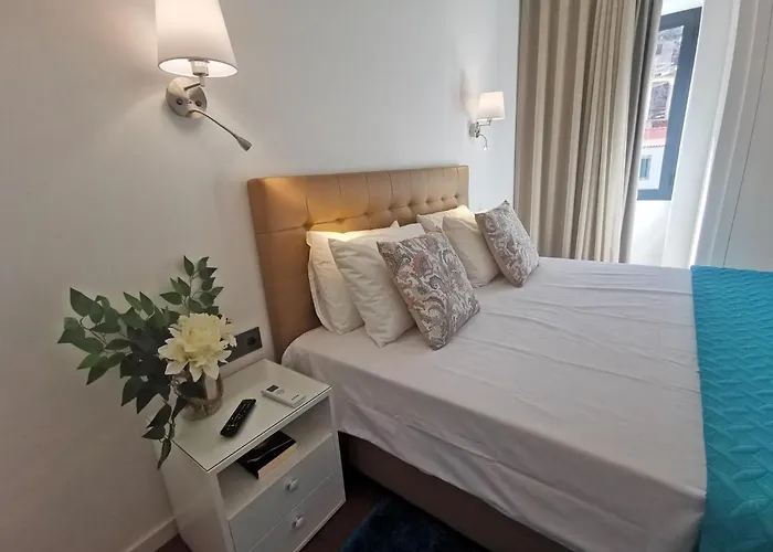 Charming In Calheta Beach - Esmeralda Appartement *