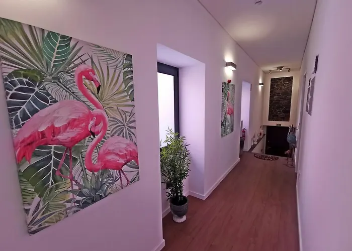 Charming In Calheta Beach - Esmeralda Calheta (Madeira)