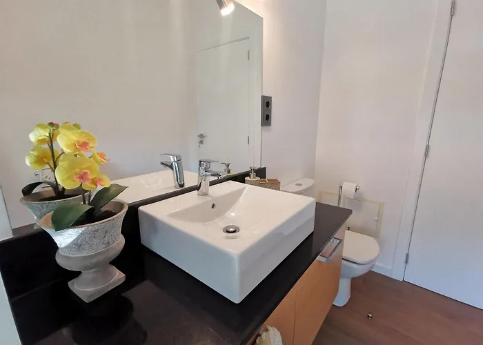 Charming In Calheta Beach - Esmeralda *